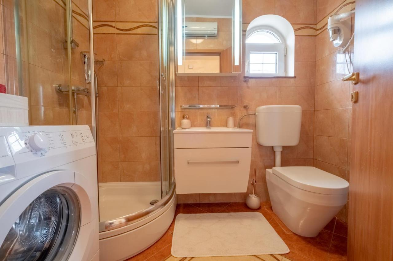 Apartments Laganini Novi Vinodolski Ngoại thất bức ảnh