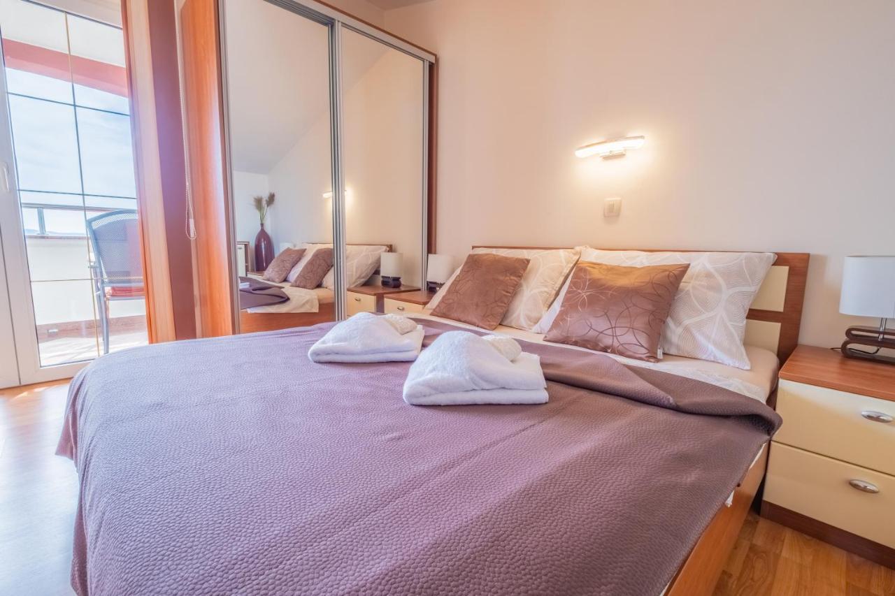 Apartments Laganini Novi Vinodolski Ngoại thất bức ảnh
