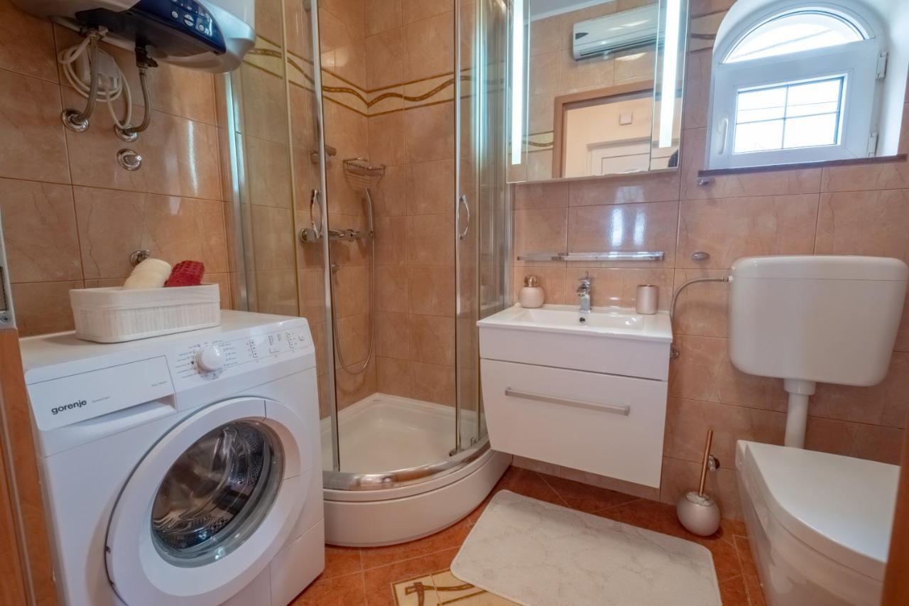 Apartments Laganini Novi Vinodolski Ngoại thất bức ảnh